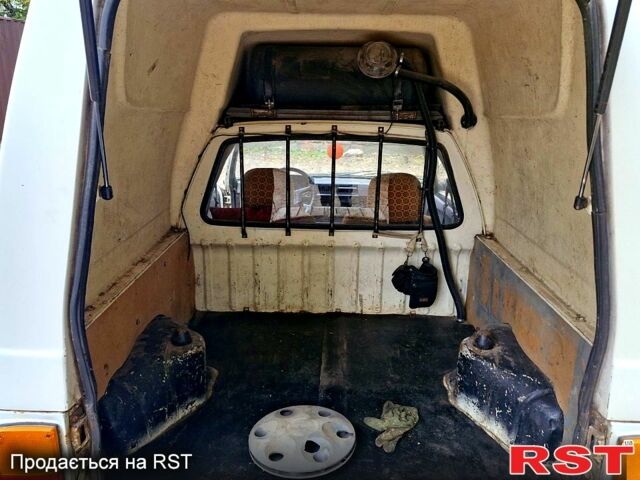 ЗАЗ Таврія-Пікап 2003 у Запоріжжя на Automoto.ua Білий ЗАЗ Таврія-Пікап, об'ємом двигуна 1.2 л та пробігом 250 тис. км за 730 $, фото 8 на Automoto.ua