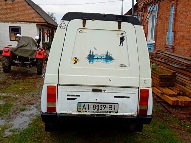 Белый ЗАЗ Таврия-Пикап, объемом двигателя 1.2 л и пробегом 200 тыс. км за 1000 $, фото 4 на Automoto.ua