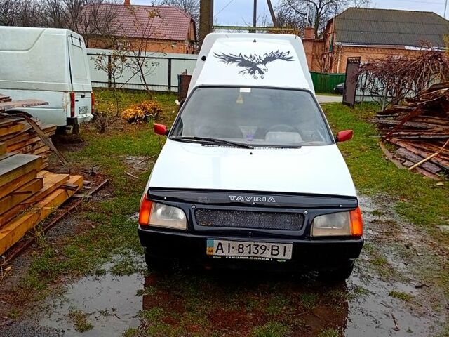 Белый ЗАЗ Таврия-Пикап, объемом двигателя 1.2 л и пробегом 200 тыс. км за 1000 $, фото 7 на Automoto.ua