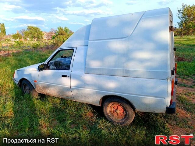Белый ЗАЗ Таврия-Пикап, объемом двигателя 1.2 л и пробегом 0 тыс. км за 800 $, фото 2 на Automoto.ua