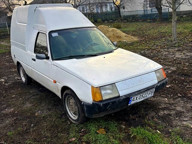 Белый ЗАЗ Таврия-Пикап, объемом двигателя 1.2 л и пробегом 60 тыс. км за 750 $, фото 3 на Automoto.ua