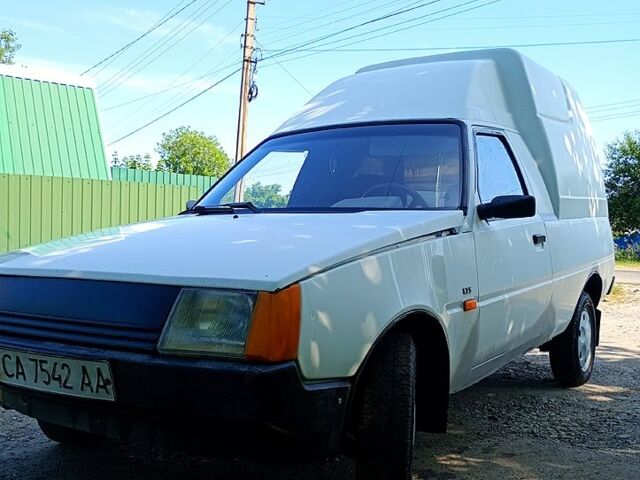 Белый ЗАЗ Таврия-Пикап, объемом двигателя 1.2 л и пробегом 0 тыс. км за 750 $, фото 1 на Automoto.ua