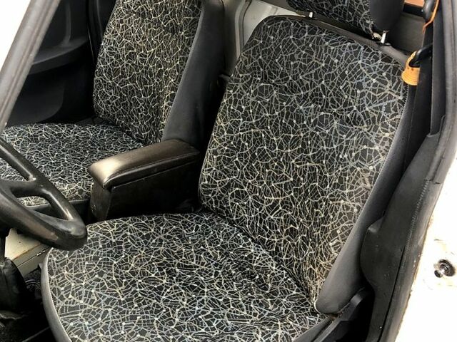 Белый ЗАЗ Таврия-Пикап, объемом двигателя 1.2 л и пробегом 137 тыс. км за 1350 $, фото 4 на Automoto.ua