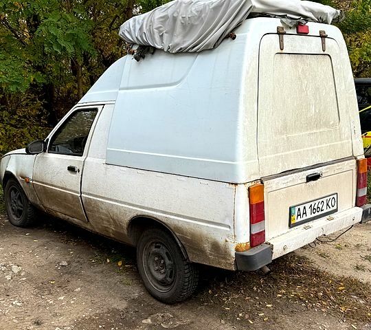 ЗАЗ Таврія-Пікап 2005 у Харкові на Automoto.ua Білий ЗАЗ Таврія-Пікап, об'ємом двигуна 1.2 л та пробігом 200 тис. км за 600 $, фото 1 на Automoto.ua