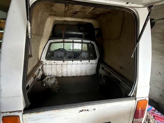 Белый ЗАЗ Таврия-Пикап, объемом двигателя 1.3 л и пробегом 70 тыс. км за 450 $, фото 5 на Automoto.ua