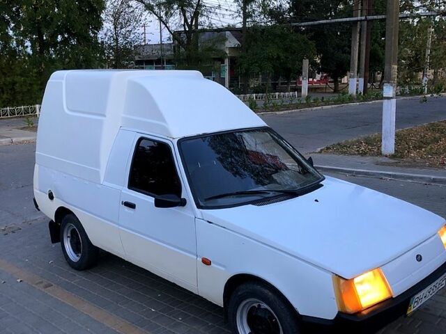 Білий ЗАЗ Таврія-Пікап, об'ємом двигуна 1.3 л та пробігом 180 тис. км за 950 $, фото 2 на Automoto.ua