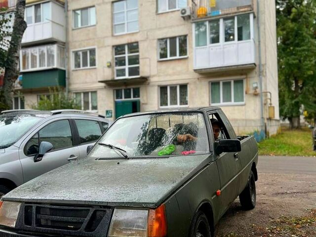 Белый ЗАЗ Таврия-Пикап, объемом двигателя 1.2 л и пробегом 185 тыс. км за 550 $, фото 2 на Automoto.ua