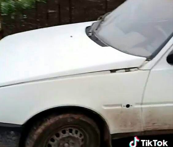 Білий ЗАЗ Таврія-Пікап, об'ємом двигуна 1.2 л та пробігом 250 тис. км за 650 $, фото 2 на Automoto.ua