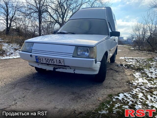 Білий ЗАЗ Таврія-Пікап, об'ємом двигуна 1.2 л та пробігом 200 тис. км за 1399 $, фото 10 на Automoto.ua