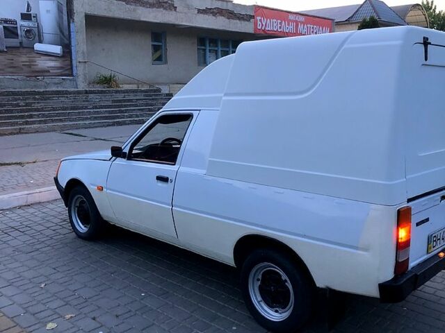 Білий ЗАЗ Таврія-Пікап, об'ємом двигуна 1.3 л та пробігом 180 тис. км за 950 $, фото 8 на Automoto.ua