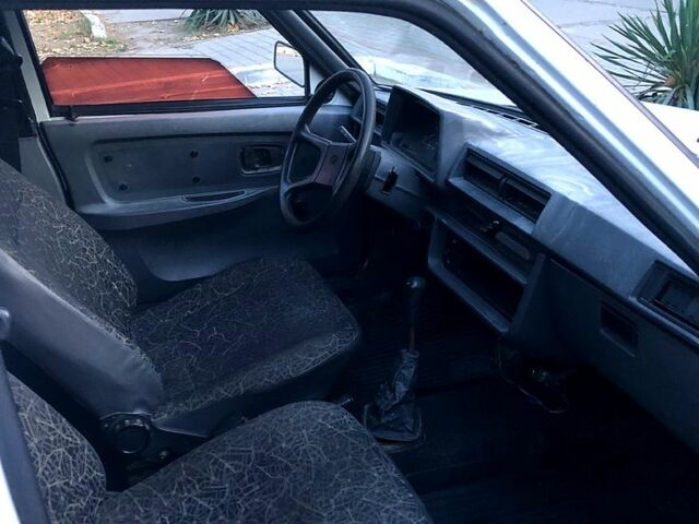 Білий ЗАЗ Таврія-Пікап, об'ємом двигуна 1.3 л та пробігом 180 тис. км за 950 $, фото 9 на Automoto.ua