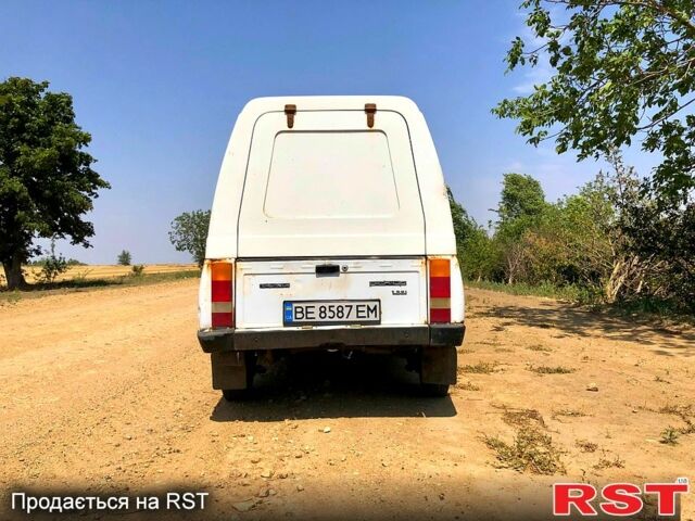 Білий ЗАЗ Таврія-Пікап, об'ємом двигуна 1.2 л та пробігом 0 тис. км за 950 $, фото 4 на Automoto.ua
