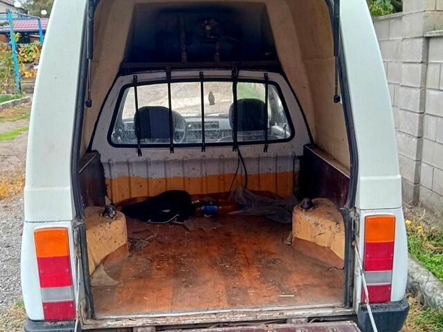 Белый ЗАЗ Таврия-Пикап, объемом двигателя 1.2 л и пробегом 210 тыс. км за 1200 $, фото 1 на Automoto.ua