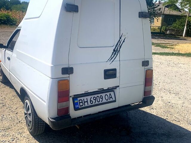 Білий ЗАЗ Таврія-Пікап, об'ємом двигуна 1.2 л та пробігом 112 тис. км за 1200 $, фото 3 на Automoto.ua