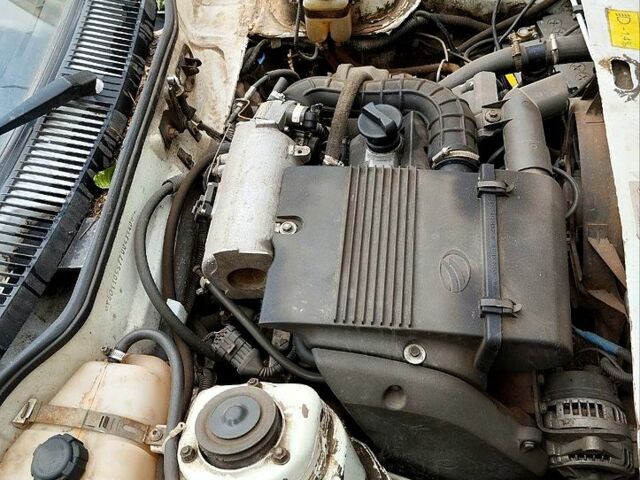 Белый ЗАЗ Таврия-Пикап, объемом двигателя 1.2 л и пробегом 329 тыс. км за 900 $, фото 2 на Automoto.ua