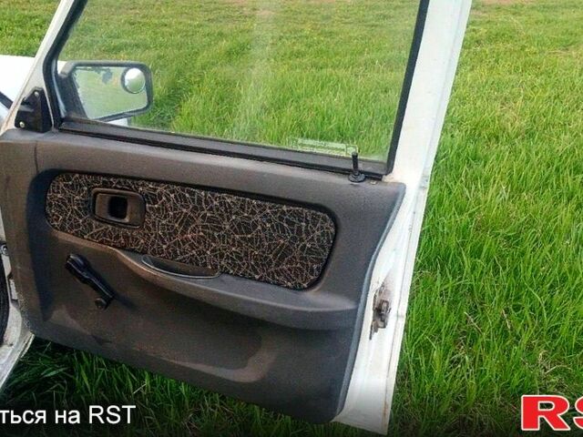 Белый ЗАЗ Таврия-Пикап, объемом двигателя 1.2 л и пробегом 150 тыс. км за 1700 $, фото 6 на Automoto.ua