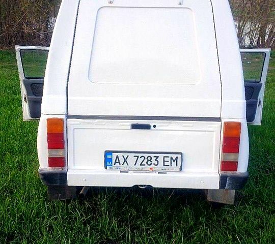 Белый ЗАЗ Таврия-Пикап, объемом двигателя 1.2 л и пробегом 150 тыс. км за 1700 $, фото 1 на Automoto.ua