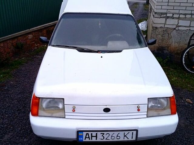 Белый ЗАЗ Таврия-Пикап, объемом двигателя 1.3 л и пробегом 22 тыс. км за 799 $, фото 2 на Automoto.ua