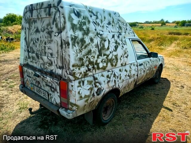 Белый ЗАЗ Таврия-Пикап, объемом двигателя 1.2 л и пробегом 250 тыс. км за 800 $, фото 8 на Automoto.ua