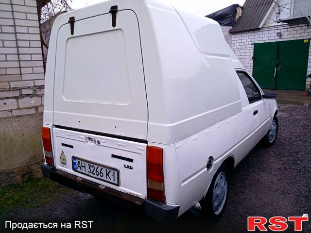 Белый ЗАЗ Таврия-Пикап, объемом двигателя 1.3 л и пробегом 22 тыс. км за 799 $, фото 5 на Automoto.ua