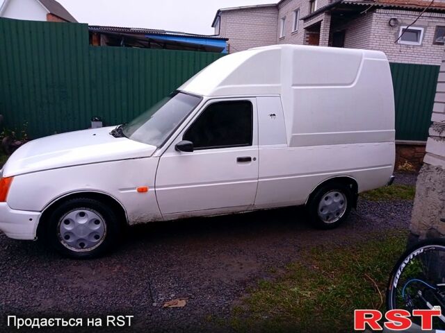Белый ЗАЗ Таврия-Пикап, объемом двигателя 1.3 л и пробегом 22 тыс. км за 799 $, фото 4 на Automoto.ua