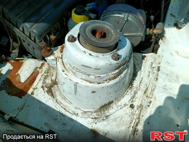 Белый ЗАЗ Таврия-Пикап, объемом двигателя 1.2 л и пробегом 250 тыс. км за 800 $, фото 11 на Automoto.ua