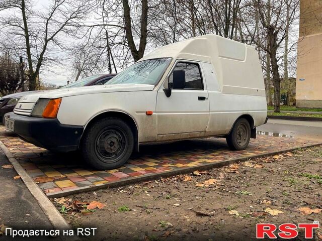 Білий ЗАЗ Таврія-Пікап, об'ємом двигуна 1.3 л та пробігом 250 тис. км за 1100 $, фото 6 на Automoto.ua