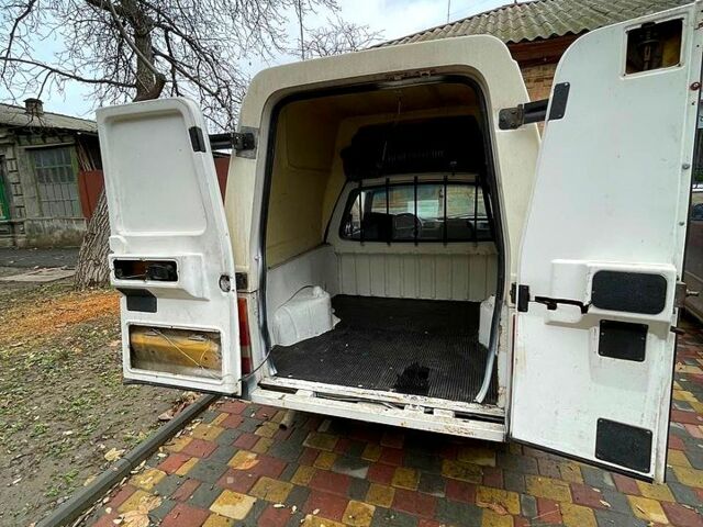 Білий ЗАЗ Таврія-Пікап, об'ємом двигуна 1.3 л та пробігом 250 тис. км за 1100 $, фото 4 на Automoto.ua