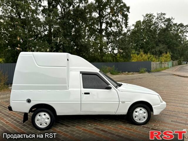 Белый ЗАЗ Таврия-Пикап, объемом двигателя 1.3 л и пробегом 120 тыс. км за 2650 $, фото 2 на Automoto.ua