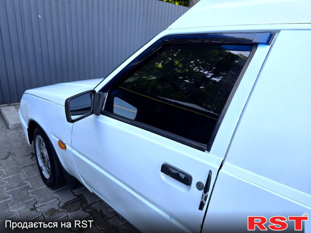 Белый ЗАЗ Таврия-Пикап, объемом двигателя 1.3 л и пробегом 150 тыс. км за 1100 $, фото 5 на Automoto.ua