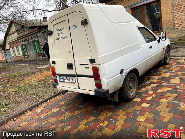 Білий ЗАЗ Таврія-Пікап, об'ємом двигуна 1.3 л та пробігом 250 тис. км за 1100 $, фото 5 на Automoto.ua