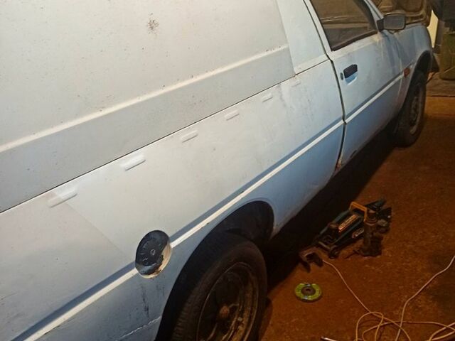 ЗАЗ Таврия-Пикап, объемом двигателя 1.2 л и пробегом 200 тыс. км за 550 $, фото 6 на Automoto.ua