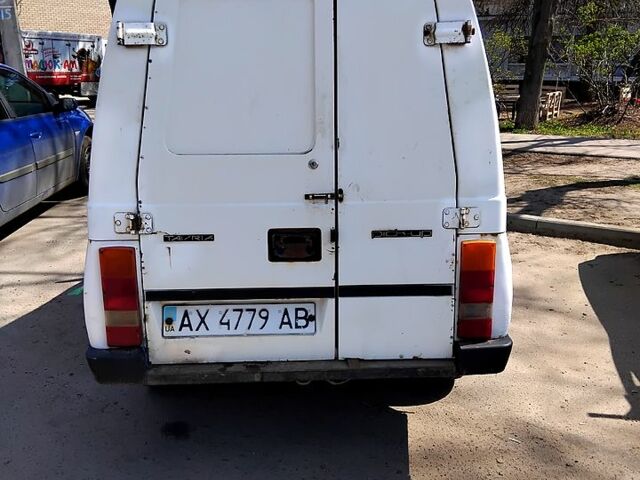 ЗАЗ Таврия-Пикап, объемом двигателя 1.3 л и пробегом 170 тыс. км за 650 $, фото 2 на Automoto.ua