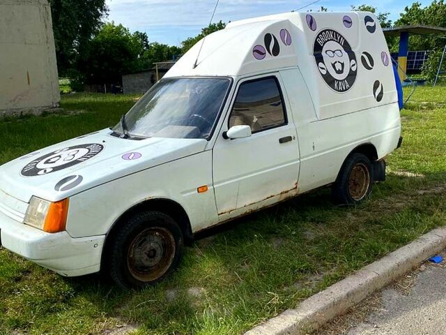 ЗАЗ Таврия-Пикап, объемом двигателя 1.1 л и пробегом 0 тыс. км за 800 $, фото 3 на Automoto.ua