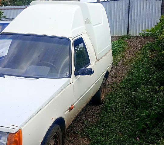 ЗАЗ Таврия-Пикап, объемом двигателя 1.3 л и пробегом 1000 тыс. км за 700 $, фото 3 на Automoto.ua