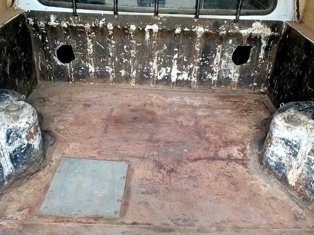 ЗАЗ Таврия-Пикап, объемом двигателя 1.2 л и пробегом 216 тыс. км за 850 $, фото 4 на Automoto.ua