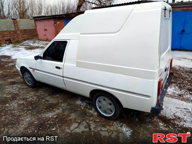 ЗАЗ Таврия-Пикап, объемом двигателя 12 л и пробегом 200 тыс. км за 1600 $, фото 3 на Automoto.ua