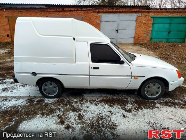 ЗАЗ Таврия-Пикап, объемом двигателя 12 л и пробегом 200 тыс. км за 1600 $, фото 2 на Automoto.ua