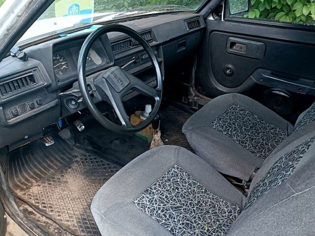 Белый ЗАЗ Таврия, объемом двигателя 1.2 л и пробегом 100 тыс. км за 300 $, фото 3 на Automoto.ua