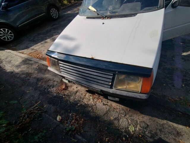 Белый ЗАЗ Таврия, объемом двигателя 1.1 л и пробегом 100 тыс. км за 650 $, фото 2 на Automoto.ua