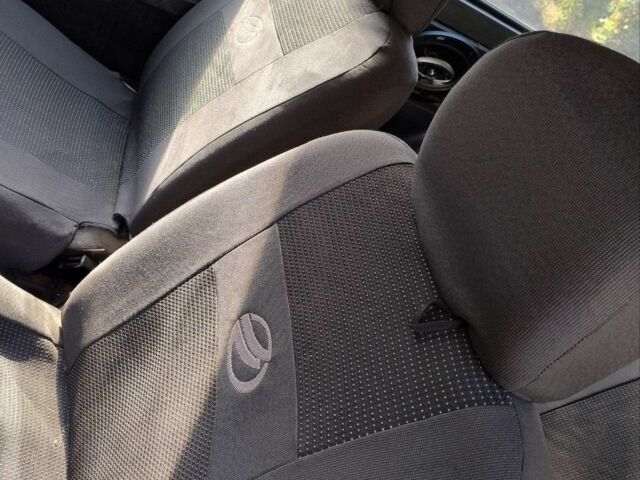 Белый ЗАЗ Таврия, объемом двигателя 1.1 л и пробегом 100 тыс. км за 650 $, фото 5 на Automoto.ua