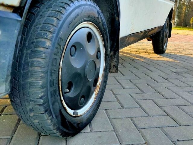 Білий ЗАЗ Таврія, об'ємом двигуна 1.2 л та пробігом 157 тис. км за 420 $, фото 10 на Automoto.ua