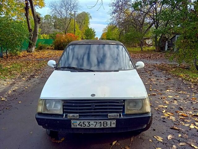 Білий ЗАЗ Таврія, об'ємом двигуна 1.1 л та пробігом 87 тис. км за 350 $, фото 2 на Automoto.ua