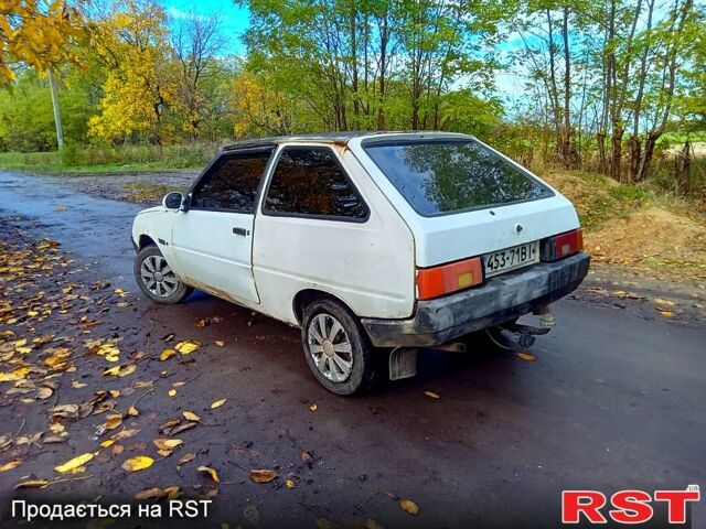 Білий ЗАЗ Таврія, об'ємом двигуна 1.1 л та пробігом 87 тис. км за 350 $, фото 4 на Automoto.ua