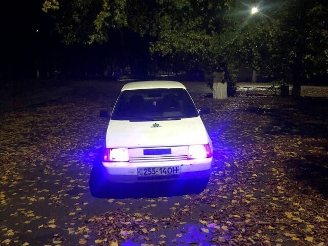 ЗАЗ Таврия 1991 в Кропивницком (Кировограде) на Automoto.ua Белый ЗАЗ Таврия, объемом двигателя 1.2 л и пробегом 144 тыс. км за 360 $, фото 4 на Automoto.ua