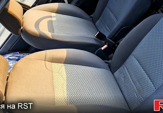 Белый ЗАЗ Таврия, объемом двигателя 1.1 л и пробегом 65 тыс. км за 730 $, фото 6 на Automoto.ua