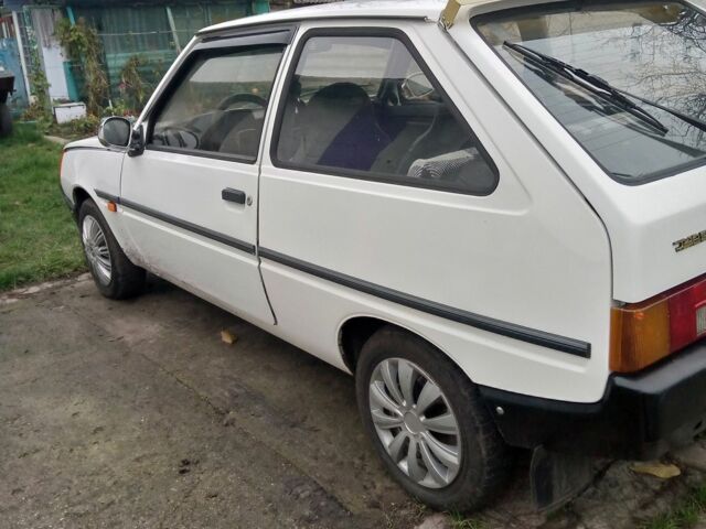 Белый ЗАЗ Таврия, объемом двигателя 1.1 л и пробегом 45 тыс. км за 880 $, фото 2 на Automoto.ua