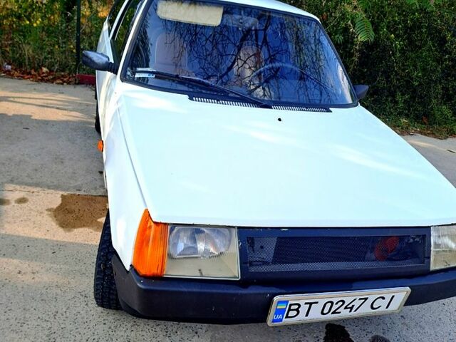 Білий ЗАЗ Таврія, об'ємом двигуна 1.1 л та пробігом 297 тис. км за 600 $, фото 1 на Automoto.ua