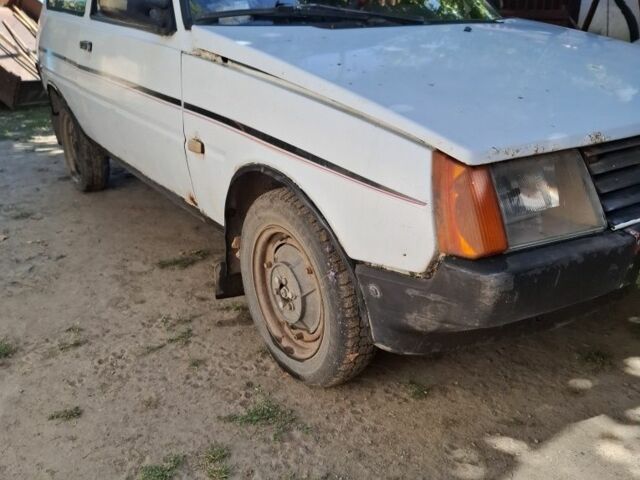 Белый ЗАЗ Таврия, объемом двигателя 1 л и пробегом 1 тыс. км за 350 $, фото 5 на Automoto.ua