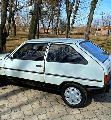 Белый ЗАЗ Таврия, объемом двигателя 1.1 л и пробегом 68 тыс. км за 600 $, фото 1 на Automoto.ua